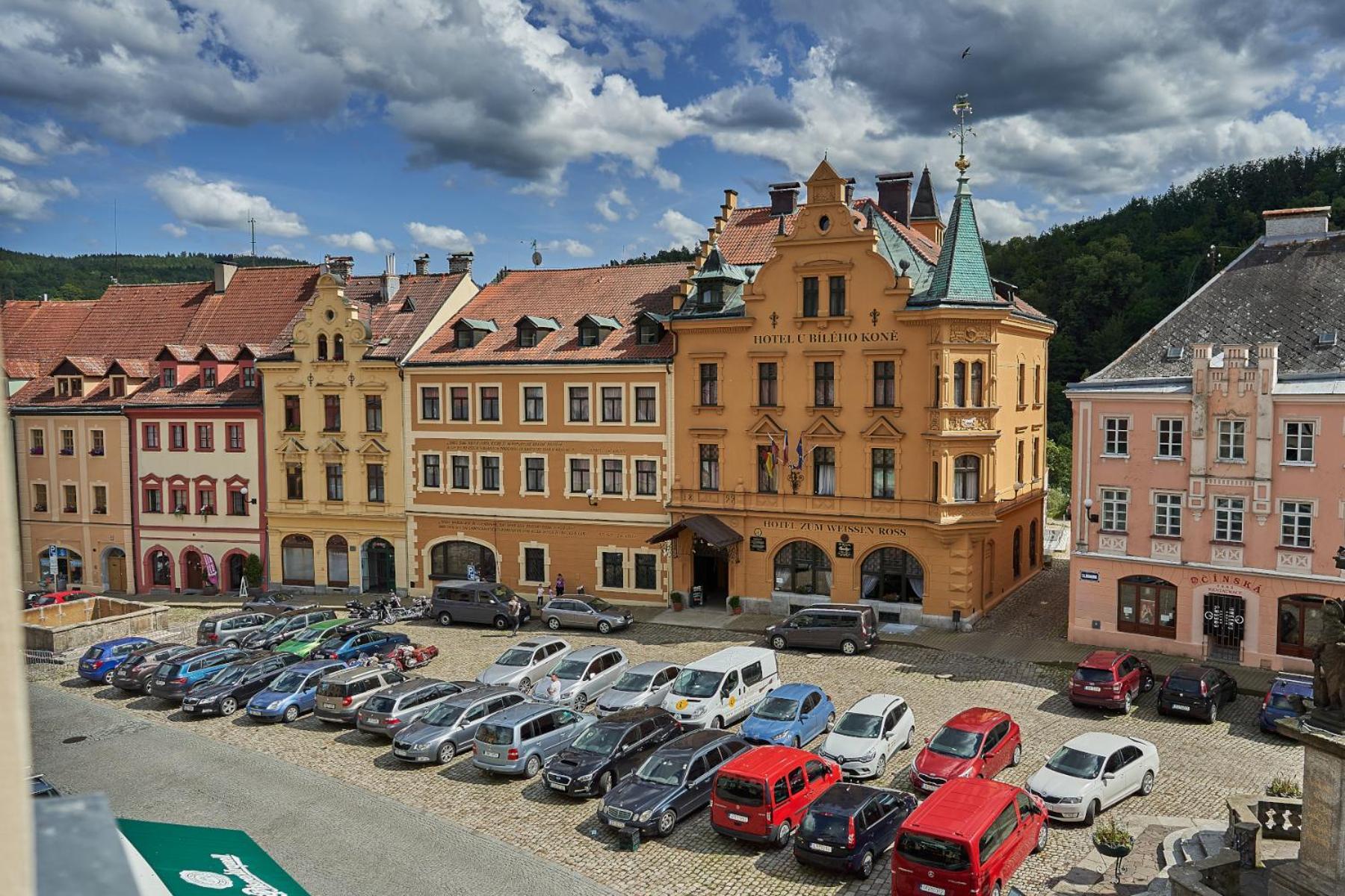 Pension Ulrika - Ubytovani Pod Hradem Loket Buitenkant foto